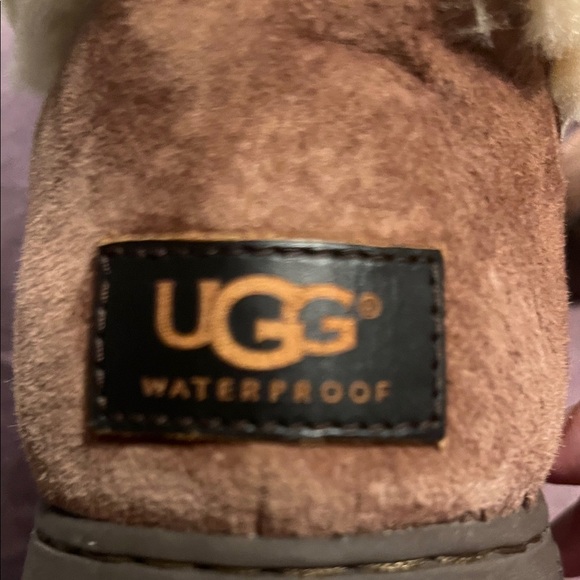 Ugg Women’s Maxi Lace up Waterproof Boot Size 10 - Picture 7 of 7